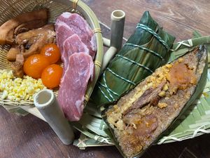 《!!新產品!!》上海 蛋黃綠豆 鮮肉粽 (急凍)