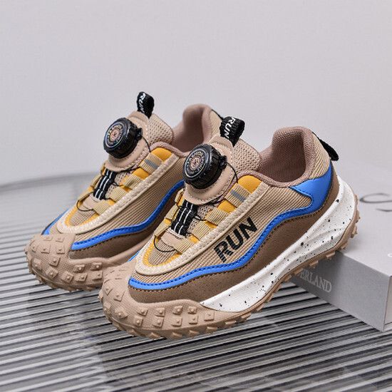 男童休閒旋轉紐扣輪胎鞋子（米色26碼-37碼）（下單後請聯酪客服確認發貨尺碼）