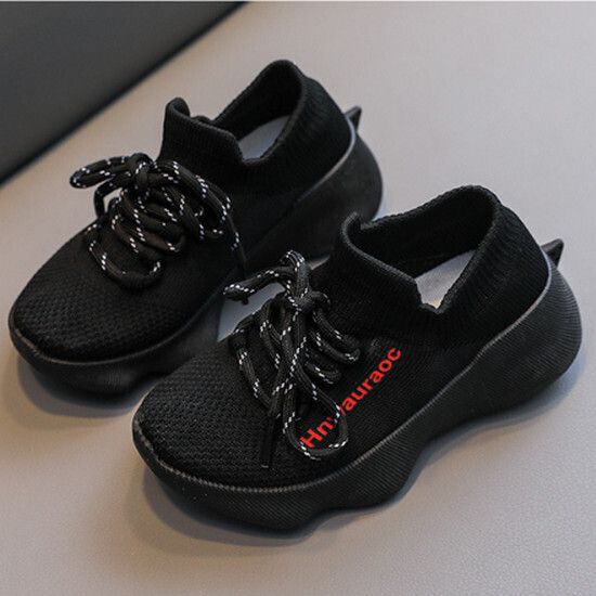 中性飛織運動鞋鯊魚底超輕（黑色 26碼-37碼）（下單後請聯酪客服確認發貨尺碼）