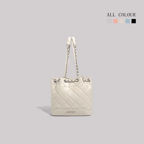 鏈條雙肩包菱格水桶包百搭背包旅行包【白色】【尺寸：25cm*10cm*22cm】