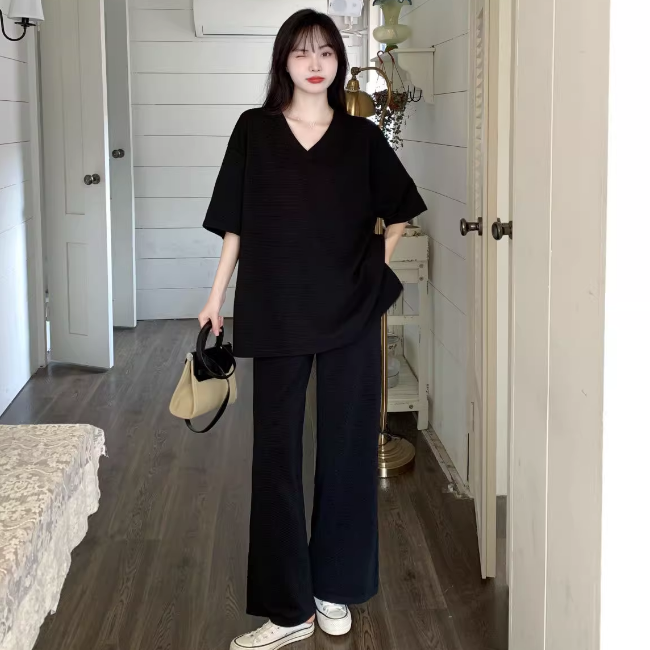 V領短袖闊腿褲兩件套（黑色L-4XL）（下單後聯絡客服確認發貨尺碼）#F349001483
