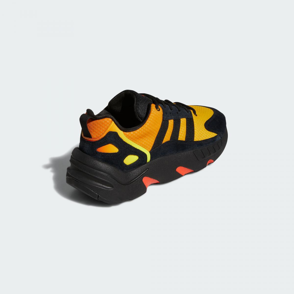 adidas | 成人男子ZX 22 BOOST 跑步鞋運動鞋波鞋| 顏色: 白色| 尺碼 