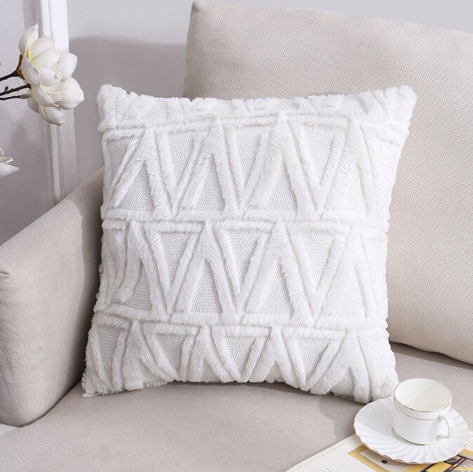 純色毛絨抱枕沙發靠枕(白色三角 45*45cm(枕套+枕芯))