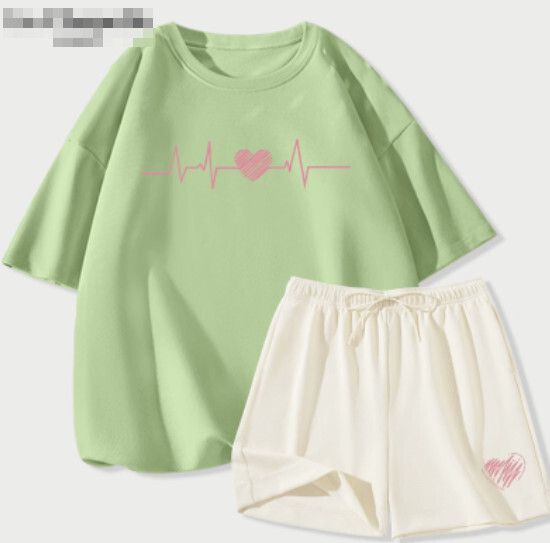 冰絲短褲休閒套裝【果綠色（怦然心動）+奶白褲】【S-2XL碼】（下單後請聯絡客服確認發貨尺碼）#K011002466