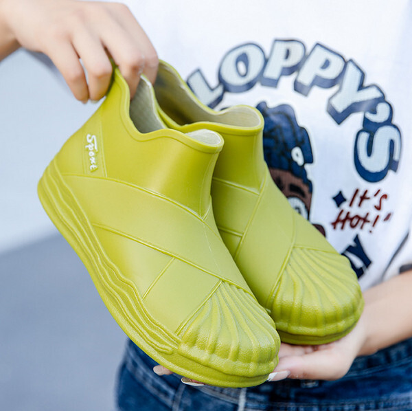 時尚加厚平跟短筒雨鞋-XD528貝殼頭：綠色（36-40碼)【下單時聯絡客服確認尺碼】#Z105038466