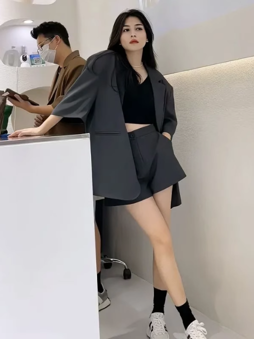 短袖小西服+短褲套裝（灰色L-4XL）（下單後聯絡客服確認發貨尺碼）#F349001401