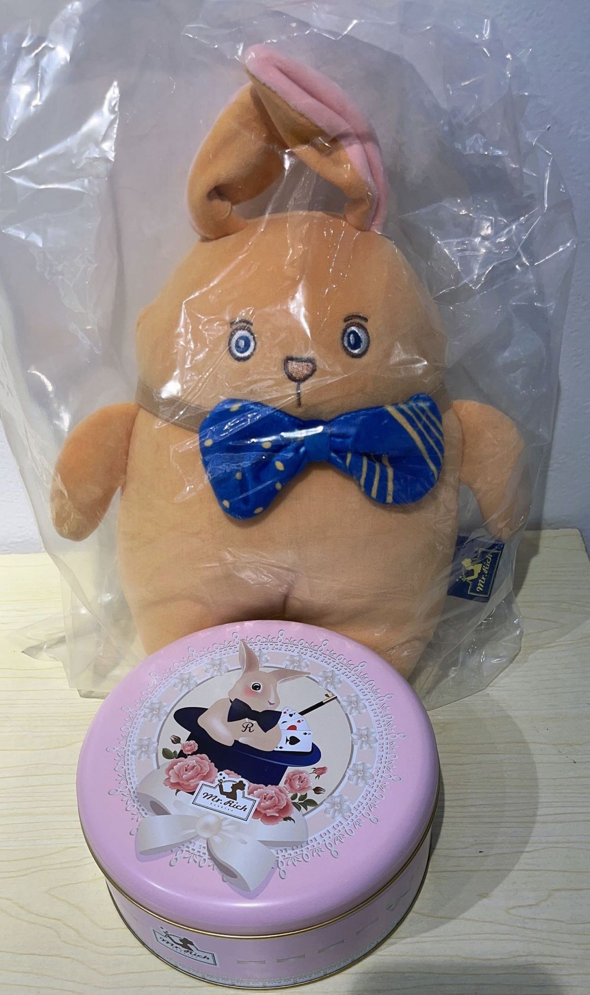 5 Mix 350g + 兔仔公仔 Shelf life: 70 days