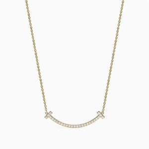 Tiffany T Medium Smile Pendant (Gold 