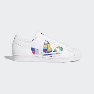 fila trainers holographic