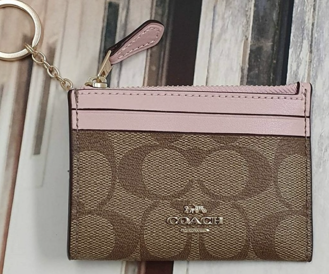 COACH, Classic leather pattern with pink key ring card holder (parallel  import)