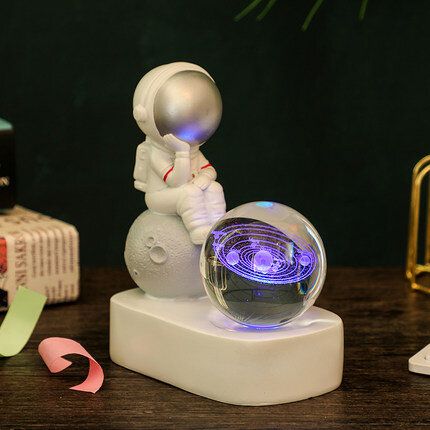 Astronaut Crystal Ball Light (Solar) KP002｜Table Light｜Space｜Decoration Light｜Galaxy｜Night Light