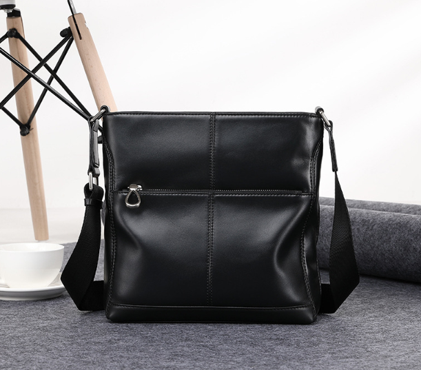 8寸斜跨軟皮單肩包(下單後請聯絡客服確認發貨顏色)