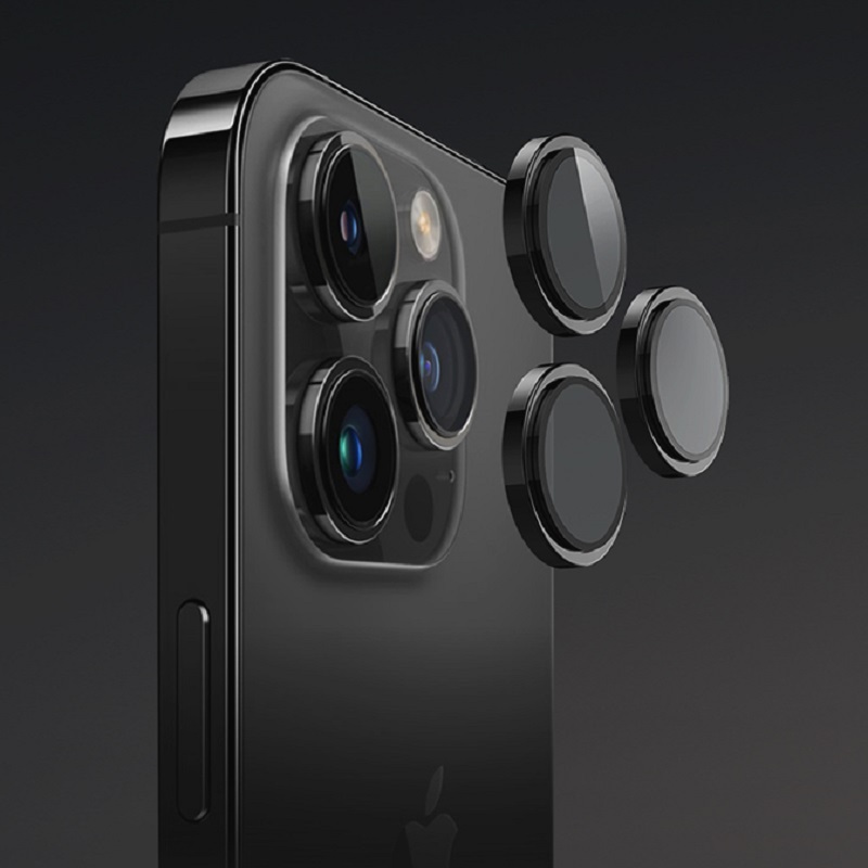 iPhone 15 系列 0.4mm 航空鋁材邊框 鏡頭保護貼 高透防塵防刮花 (iPhone 15 Pro 6.1"/15 Pro Max 6.7" 3鏡頭專用) 自帶貼膜神器