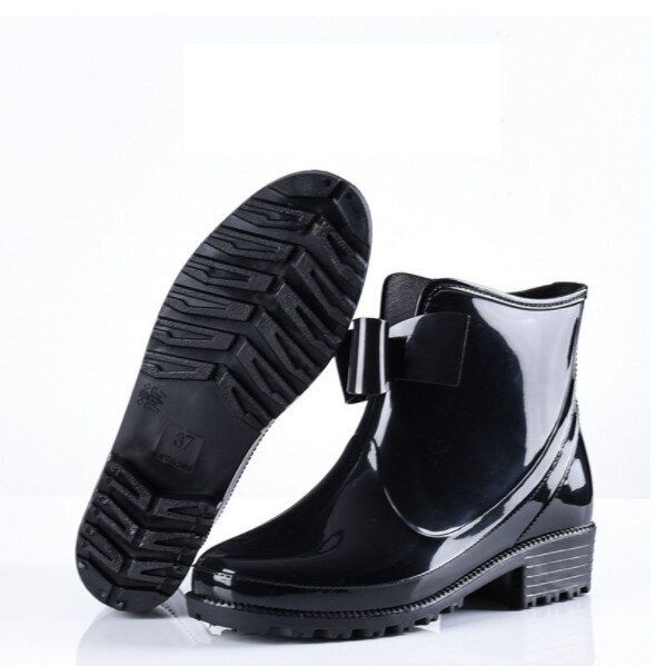 低筒防滑水鞋（36-43碼）【下單後請聯絡客服確認發貨尺碼及顏色】