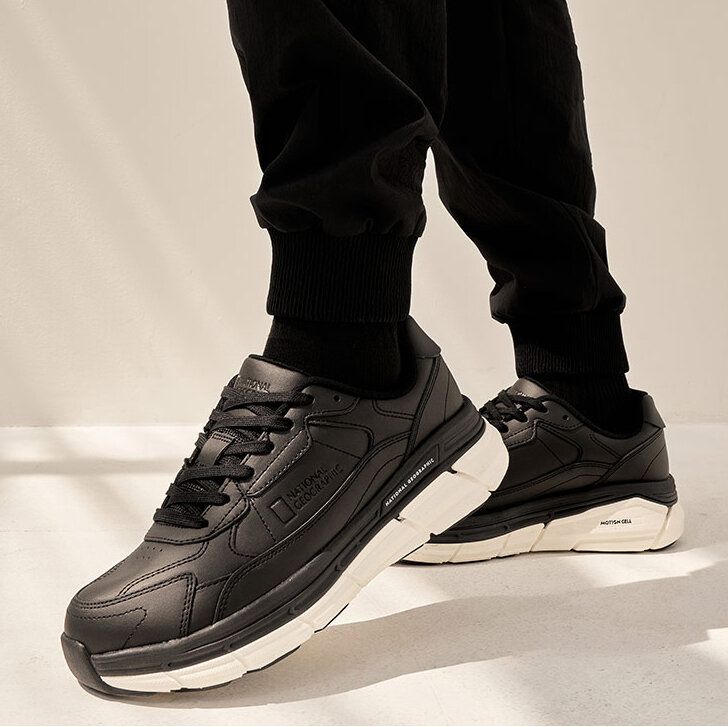 Trippin Step Sneakers