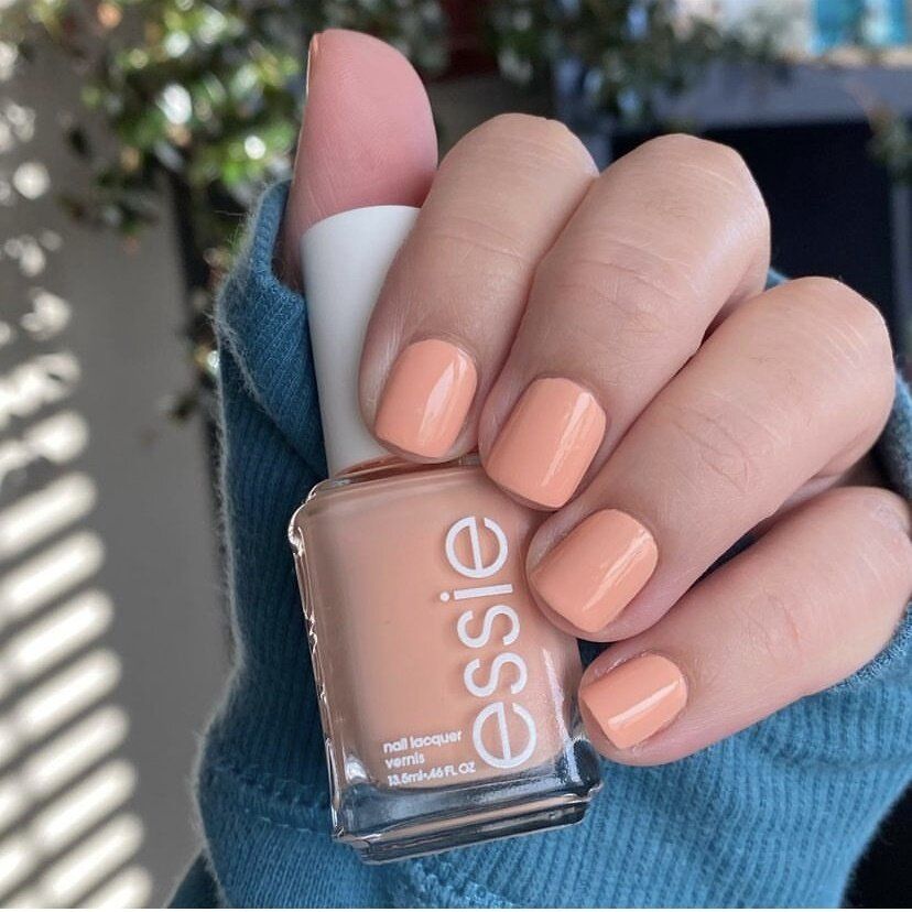 Sew Gifted ES165 nail polish practically foolproof with this light baby pink with yellow undertones
