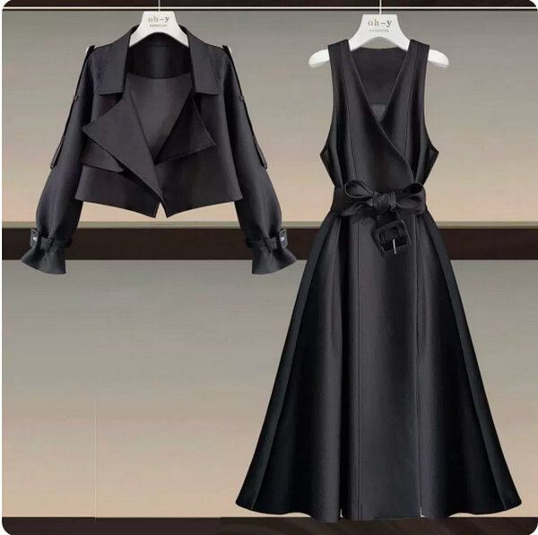 胖mm顯瘦連衣裙+西裝外套兩件套(黑色)【M-4XL碼】【下單後聯系客服確認尺碼】#F105034773