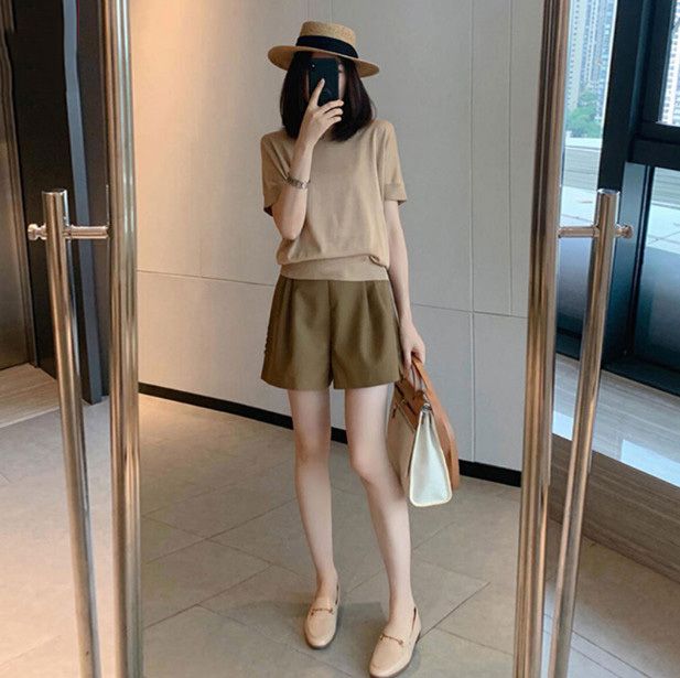 時尚套裝（卡其上衣+咖色短褲 S-XXL）(下單後聯絡客服確認發貨尺碼)#F224014001