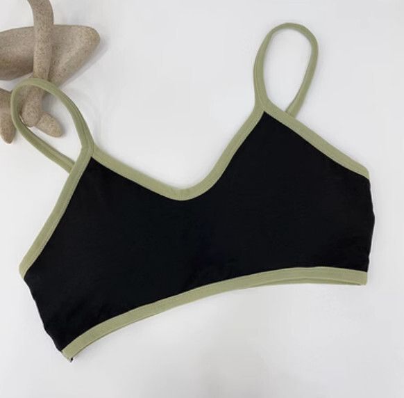 V型撞色無鋼圈胸圍內衣（黑色）【均碼】#F148048876