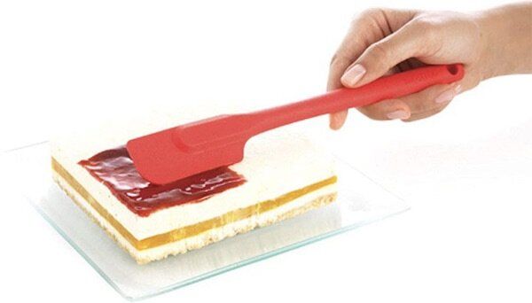 Mastrad 300C RED HALF SILICONE SPATULA