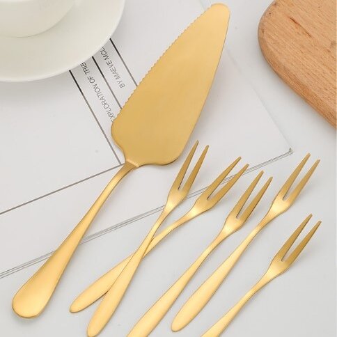 [Gold Color] Cake Tableware Set (Stainless Steel Birthday Plate, Cake Cutter, Cake Fork, Candle, Match) Parallel Import