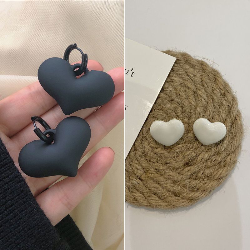 【2對裝】氣質簡約耳環 高級感耳飾(黑色系桃心+奶白愛心款）#F001104627