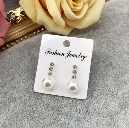 輕奢水滴鑽石氣質耳環（下單後請聯絡客服確認發貨款式及顏色）