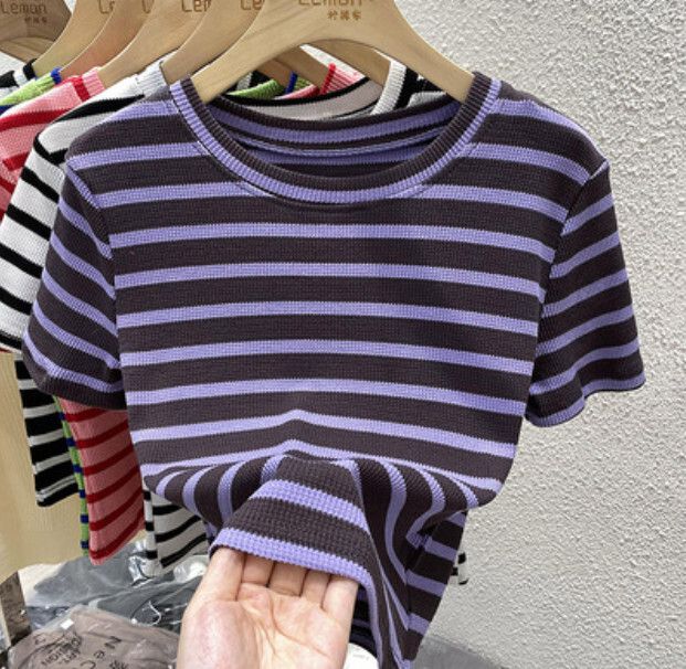 甜辣短款針織上衣（紫條 均碼）#F46015084