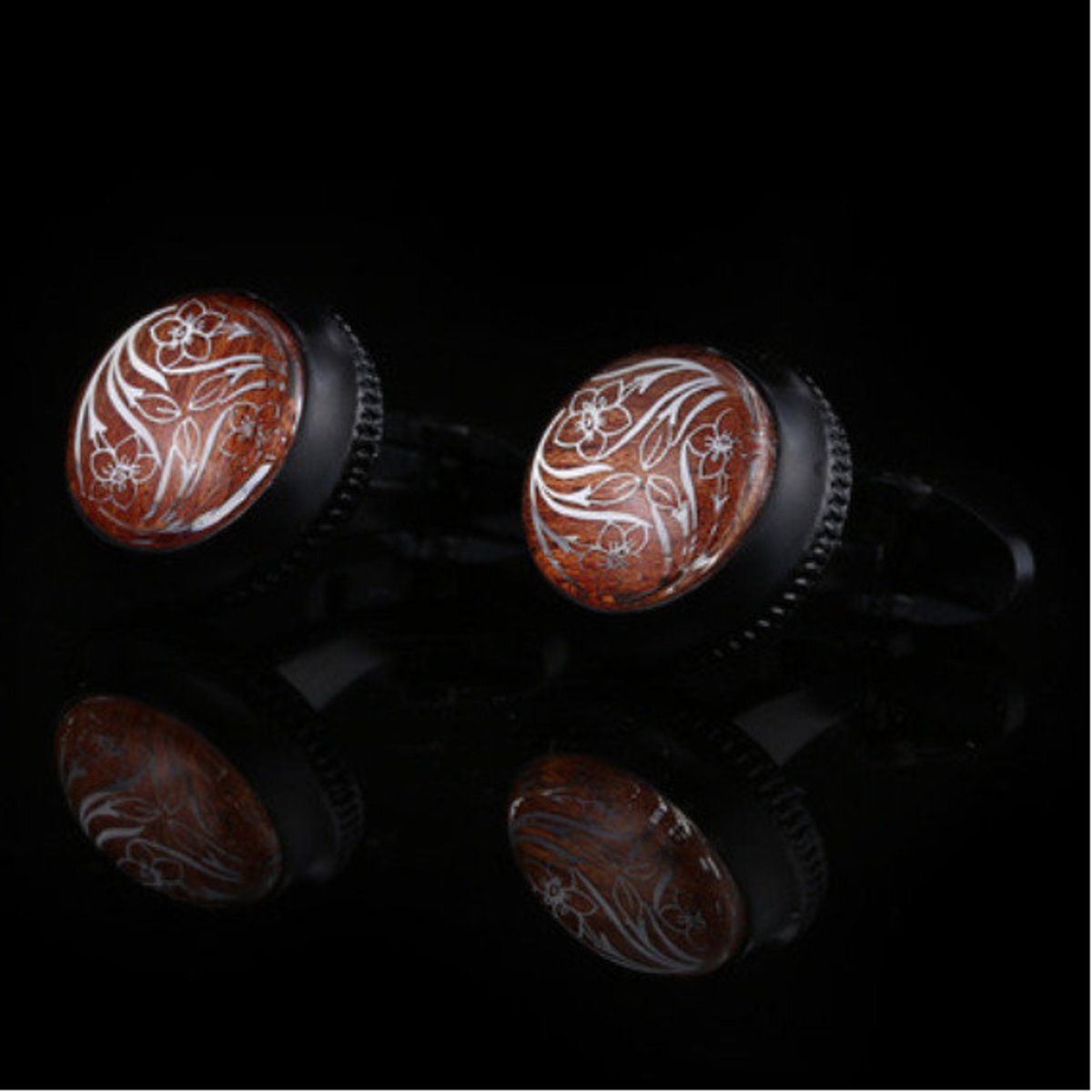 黑色圓形花紋袖扣