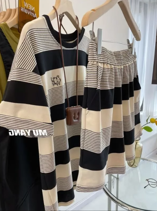 寬鬆條紋短袖短褲兩件套（L-4XL）（下單後聯絡客服確認發貨尺碼）#F349001132