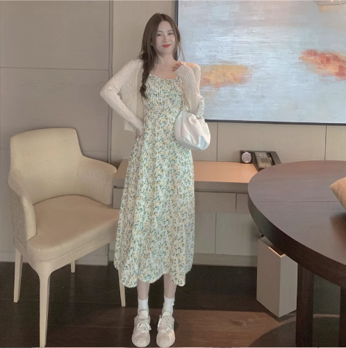 開衫碎花吊帶連衣裙套裝（杏色碎花裙+杏色開衫）（規格：S-XL碼）(下單後聯絡客服確認發貨尺碼) #F047050125