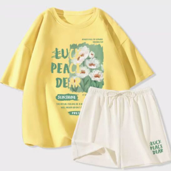 短袖冰絲短褲兩件套【鵝黃色（清風花田）+奶白褲】【S-XL碼】（下單後請聯絡客服確認發貨尺碼）#K011002574