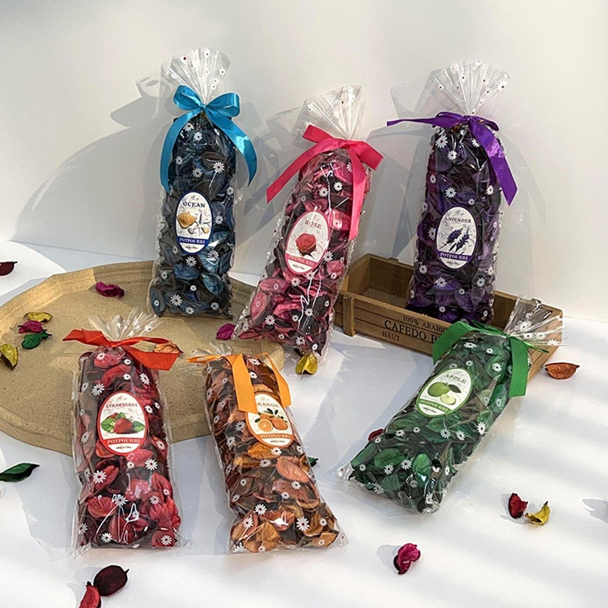 Natural Dried Rose Aroma Diffuser, Deodorizing Car/Wardrobe, Lavender (Purple)  [D40]