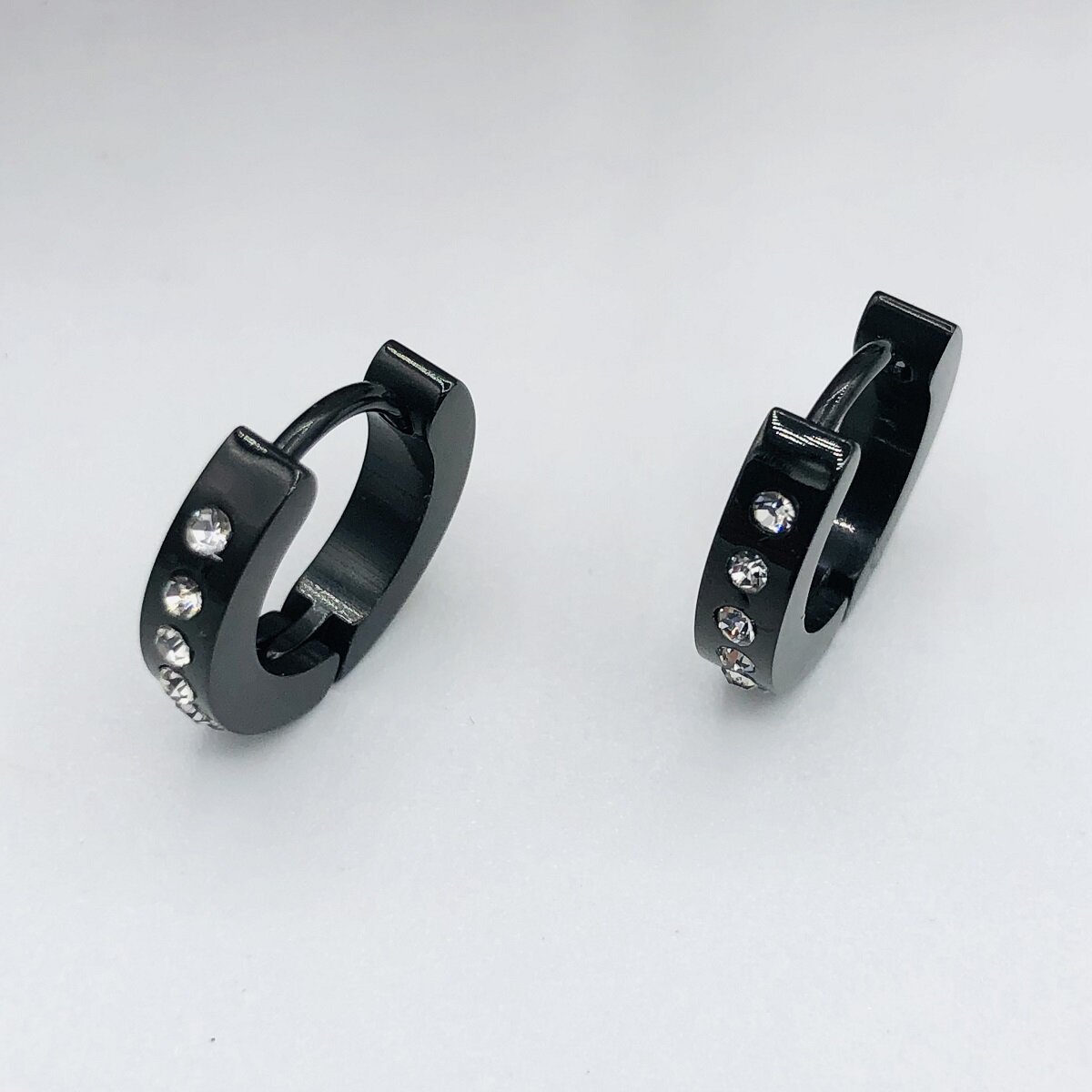Korea Popular Cubic Zirconia Stainless Steel Earrings (2mm x 8mm)