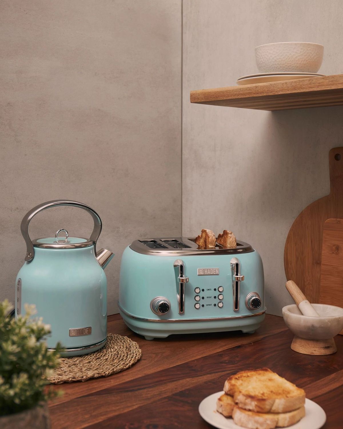 Turquoise 4 slice clearance toaster