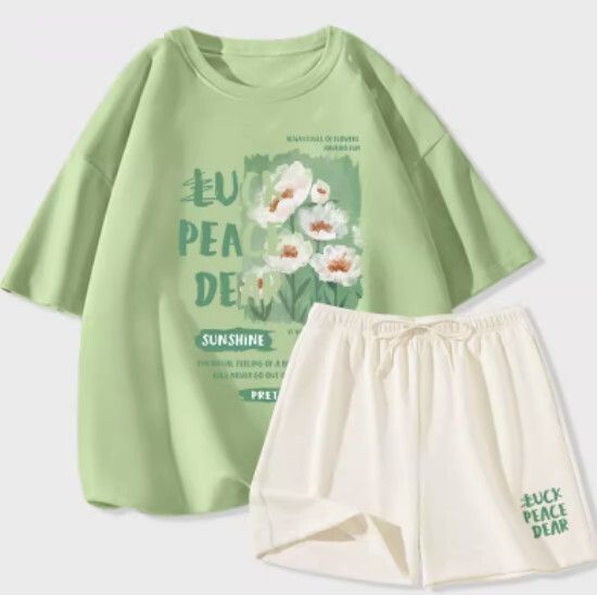 短袖冰絲短褲兩件套【果綠色（清風花田）+奶白褲】【S-2XL碼】（下單後請聯絡客服確認發貨尺碼）#K011002575