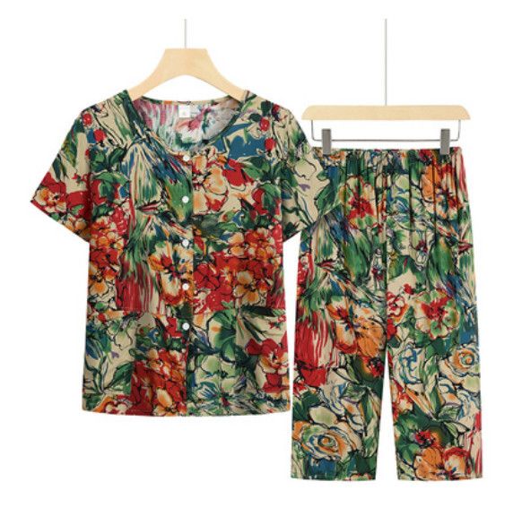 夏季中老年套裝（綠色塗鴉）【尺碼：XL-4XL】【下單後聯絡客服確認發貨尺碼】F203013333
